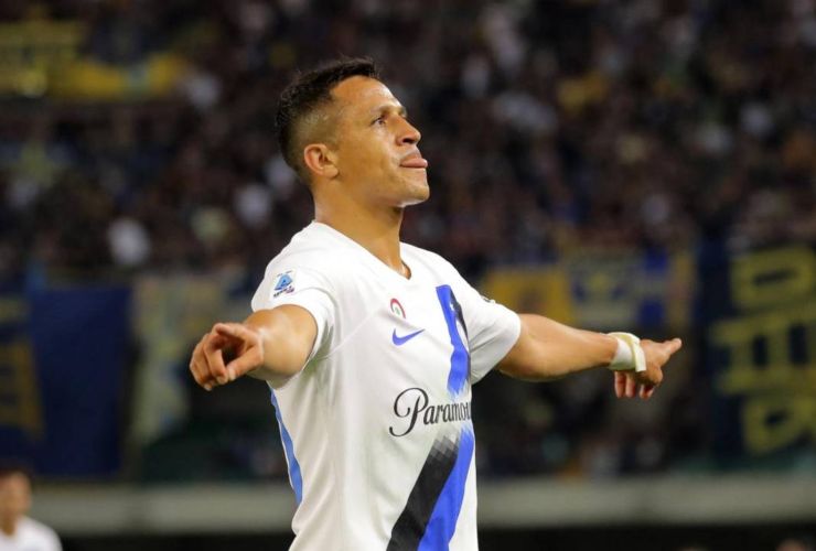 Alexis Sanchez in campo con la maglia dell'Inter - foto LaPresse - Fattidipallone.it