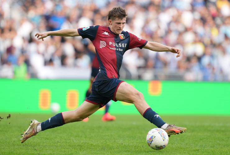 Morten Frendrup in campo con la maglia del Genoa - foto LaPresse - Fattidipallone.it