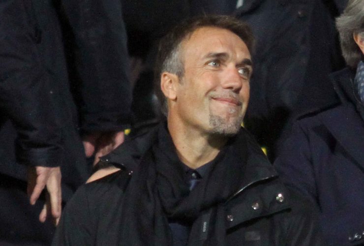 Batistuta sugli spalti ad assistere ad un match dei viola - foto LaPresse - Fattidipallone.it