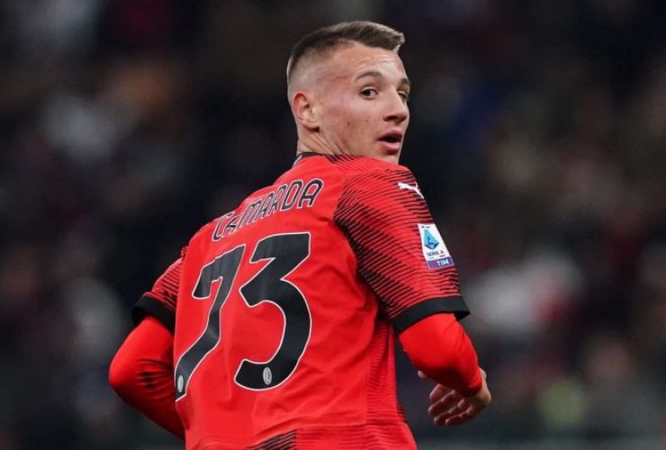 Francesco Camarda in campo con la maglia del Milan in Serie A - foto LaPresse - Fattidipallone.it