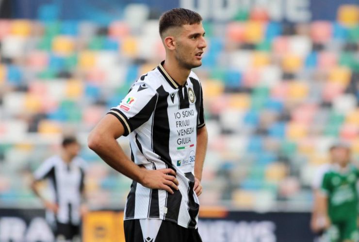 Lorenzo Lucca in campo con l'Udinese - foto LaPresse - Fattidipallone.it