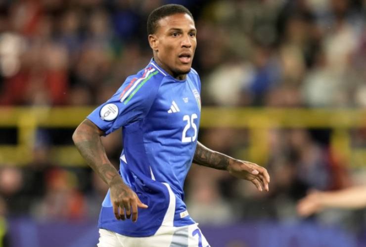 Michael Folorunsho in campo con la maglia della Nazionale italiana - foto LaPresse - Fattidipallone.it