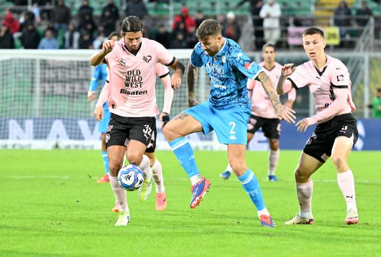 Palermo e Spezia in campo in uno degli ultimi match di B - foto LaPresse - Fattidipallone.it