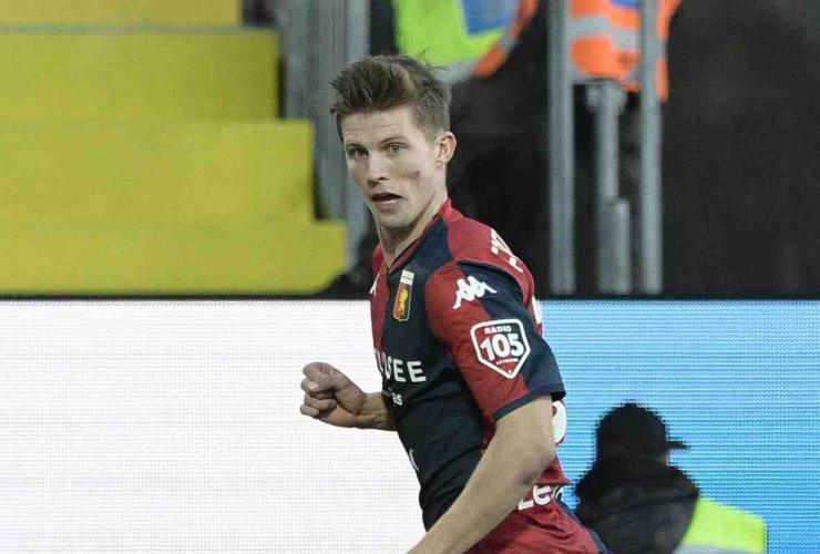 Morten Frendrup in campo col Genoa - foto LaPresse - Fattidipallone.it