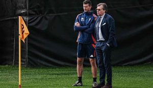 Thiago Motta e Giuntoli - foto LaPresse - Fattidipallone.it