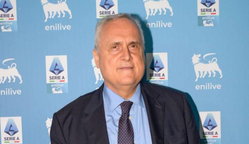 Tu qui resti a vita | Lotito blinda il suo GLADIATORE e a Natale gli fa la festa: rinnovo di contratto a sorpresa