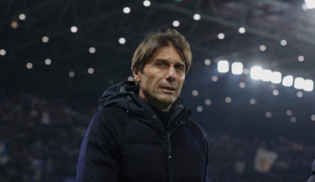 Conte lo ha solo illuso, qui può fare la differenza | Fabregas lo prenota per l’estate l’eterno, addio al Napoli